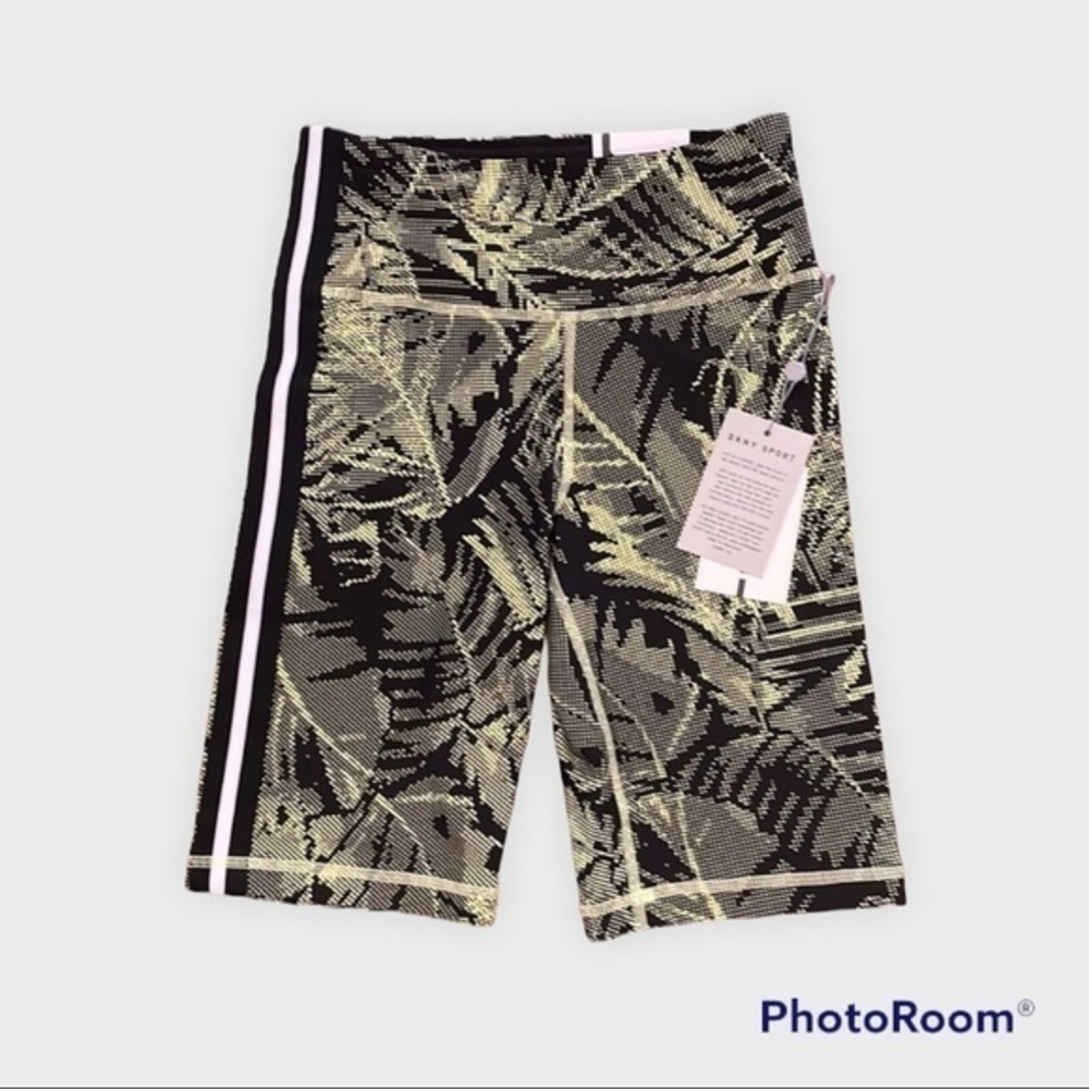 DKNY Sport Palm-Print high waist bike shorts-181